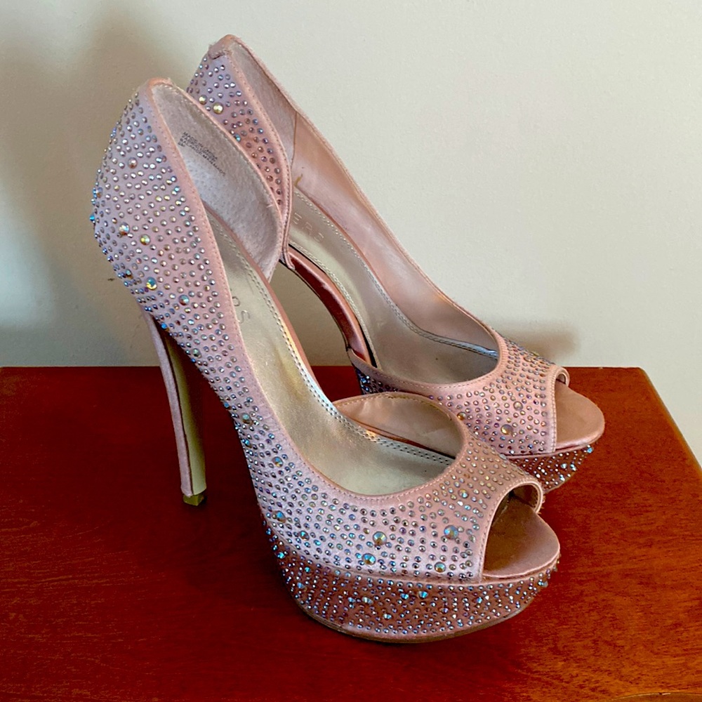 Swarovski crystal, Bakers stilettos